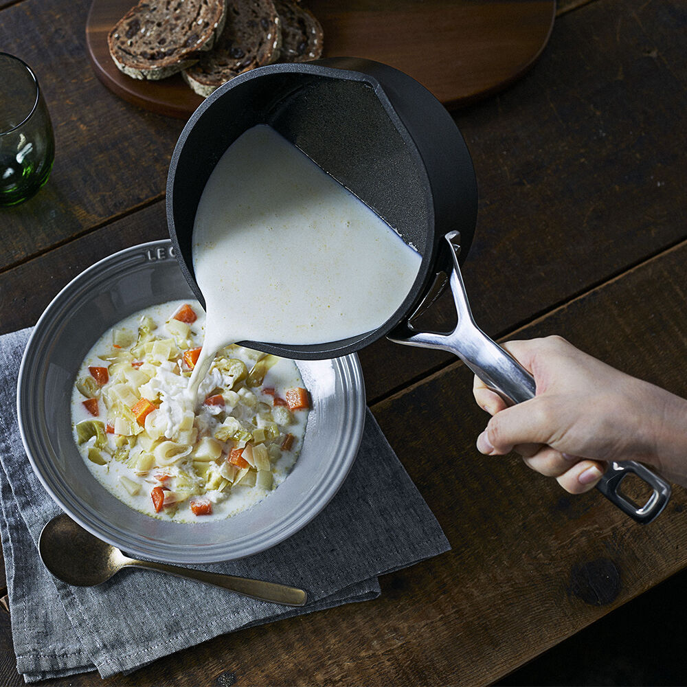 TNS ミルクパン 16cm NC | 片手鍋 | ル・クルーゼ(Le Creuset)