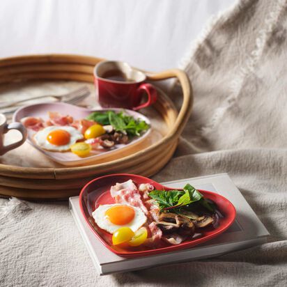 新品:未使用】ル・クルーゼ 海外 ゆるめん スキレット 23センチ ベリー 