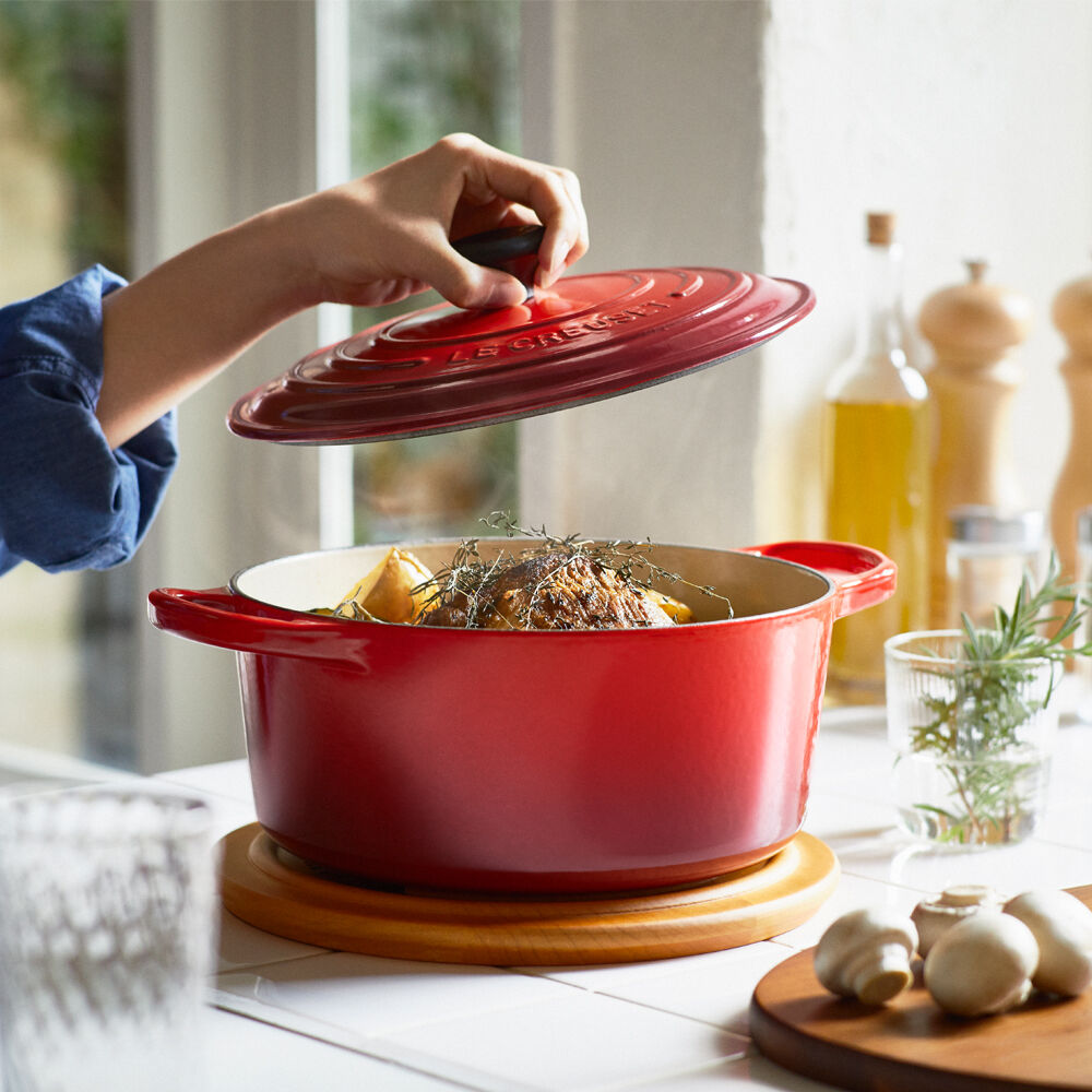 LE CREUSET シグニチャー ココット・ロンド チェリーレッド-