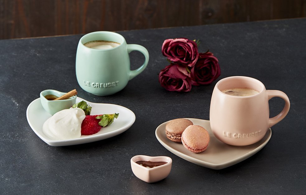 想いを形に あの と 大人かわいい マグカップ と ハート プレート 登場 01 Valentine ル クルーゼ Le Creuset