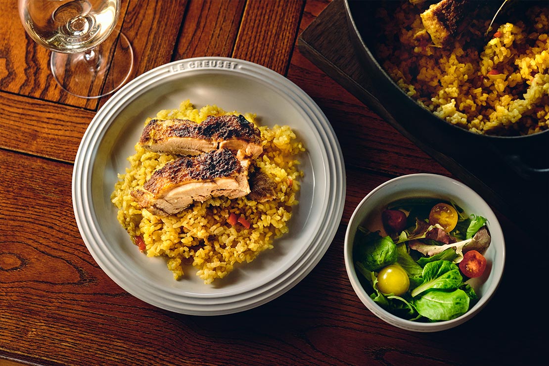 スパイス広がる鶏もも肉のカレーピラフ