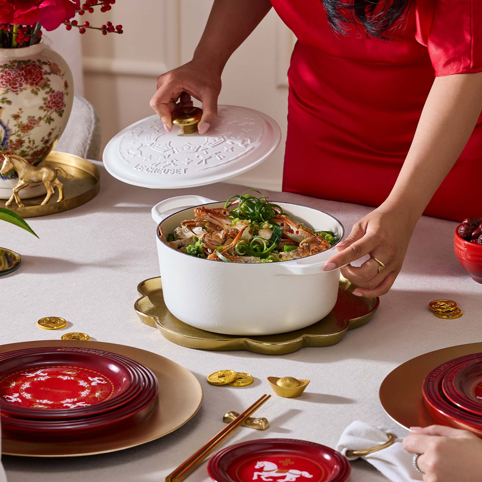 シグニチャー ココット・ロンド ホースレリーフ (ゴールドツマミ) image number 6