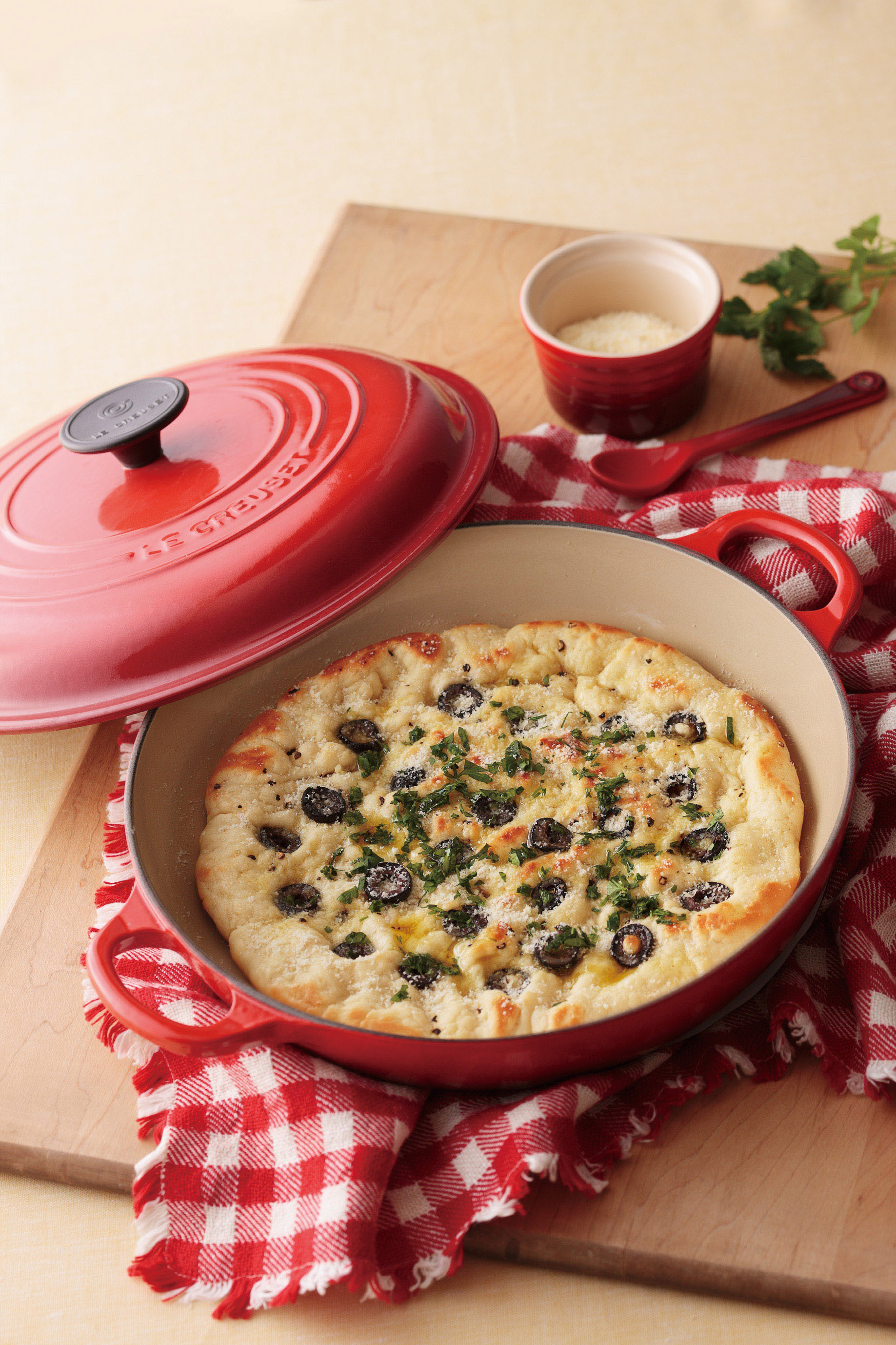 オリーブのフォカッチャ ル クルーゼ Le Creuset