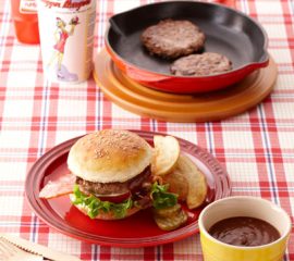 自家製ハンバーガー