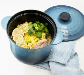 たっぷりキャベツと豚肉の塩麹蒸し