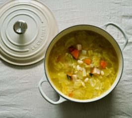 秋冬野菜と白いんげん豆のミネストローネの作り方